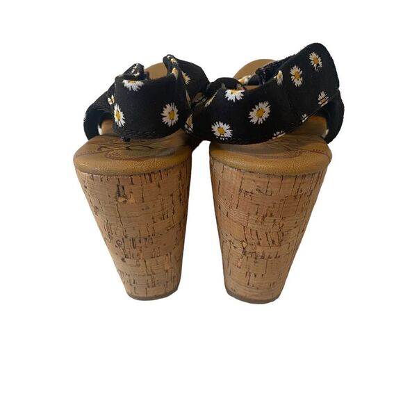 Blowfish Malibu Adorable Daisy Patterned Cloth Upper Cork Wedges in Sz. 9.5 - Picture 4 of 8